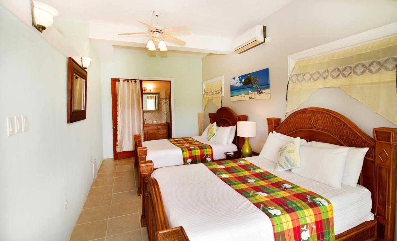 Beachfront Villa Gros Islet Exterior photo