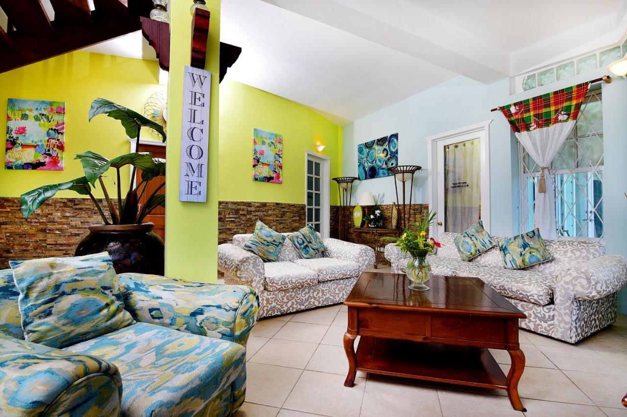 Beachfront Villa Gros Islet Exterior photo