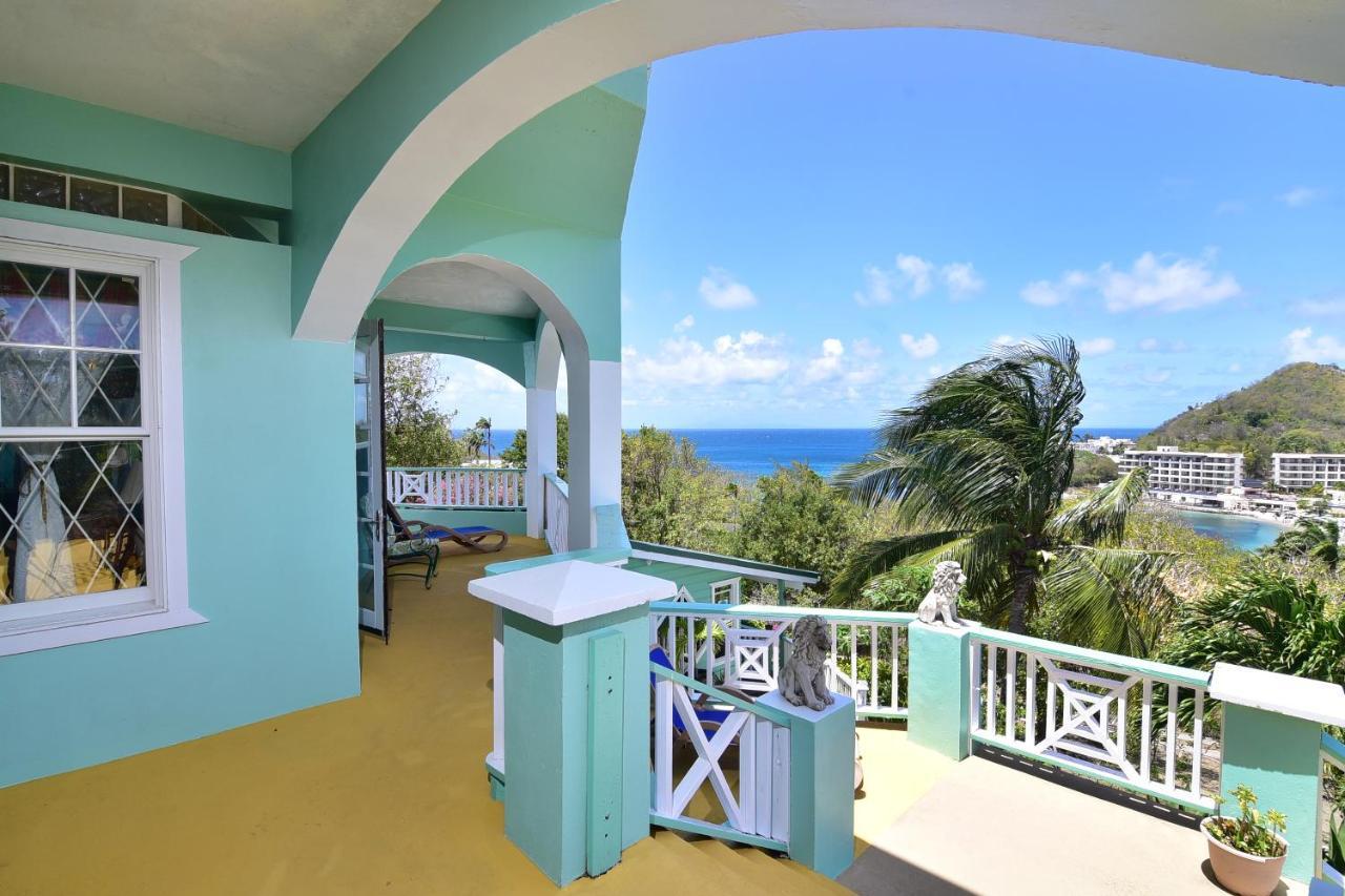 Beachfront Villa Gros Islet Exterior photo